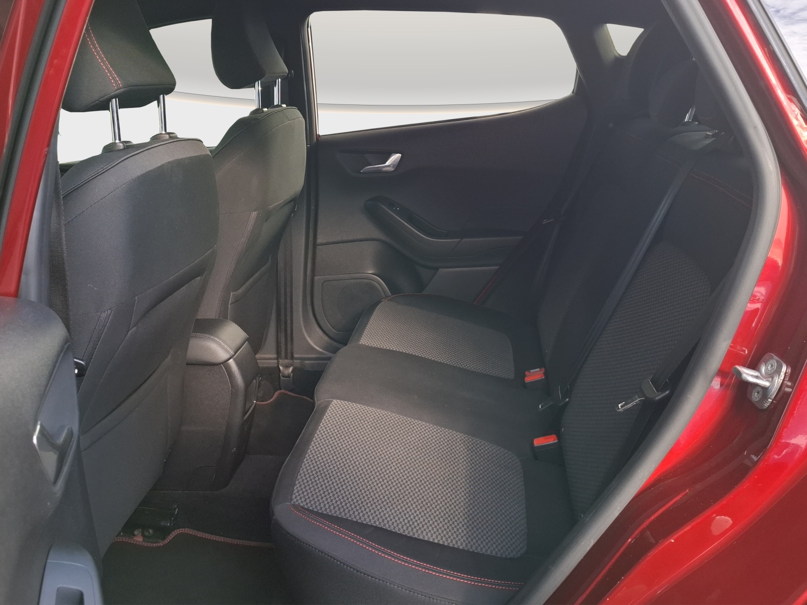 FORD Fiesta 1.0 SCTi ST Line // 8 fach Aluminiumbereift // MFK 09.10.2026-image-10