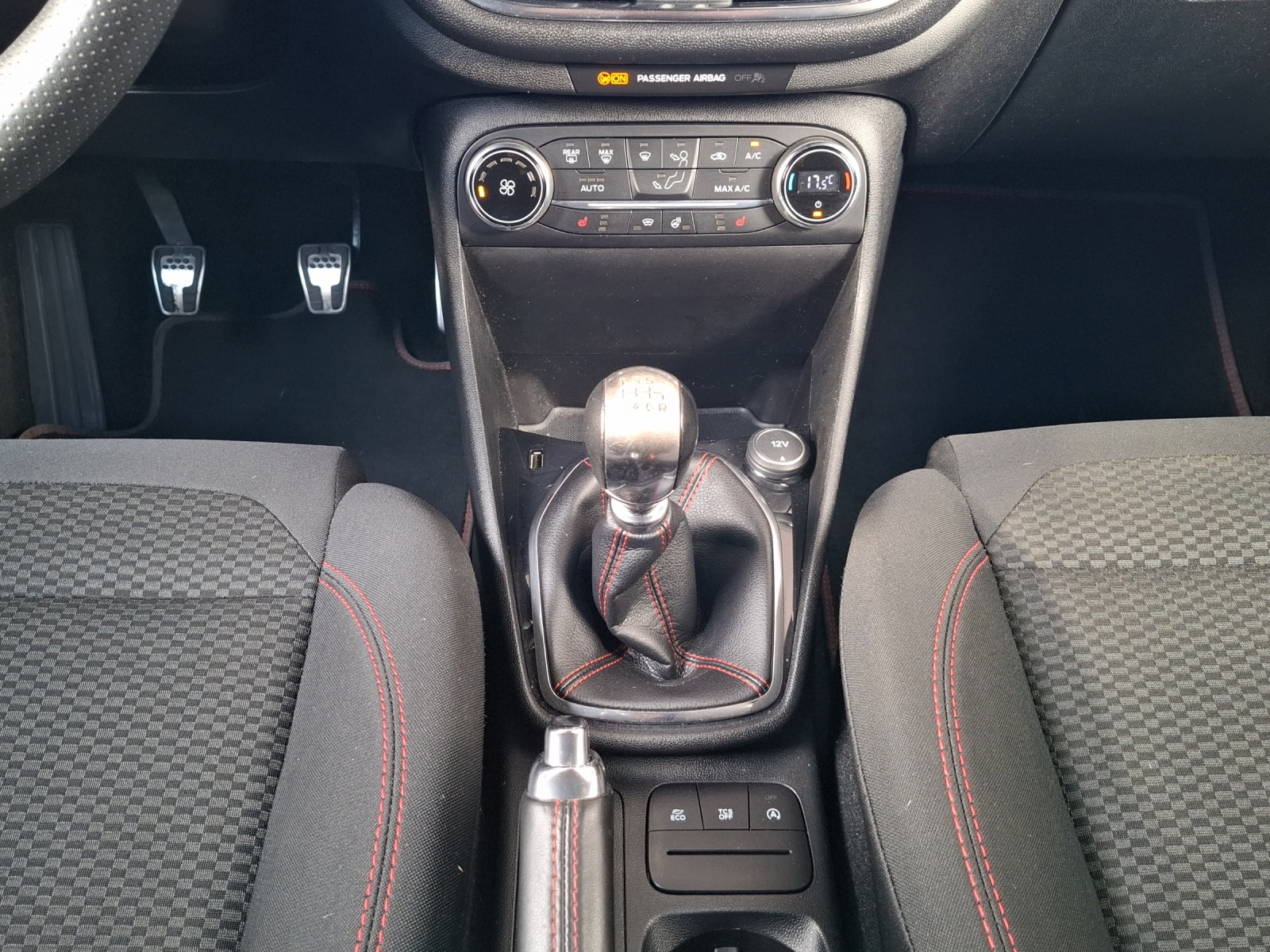FORD Fiesta 1.0 SCTi ST Line // 8 fach Aluminiumbereift // MFK 09.10.2026-image-12