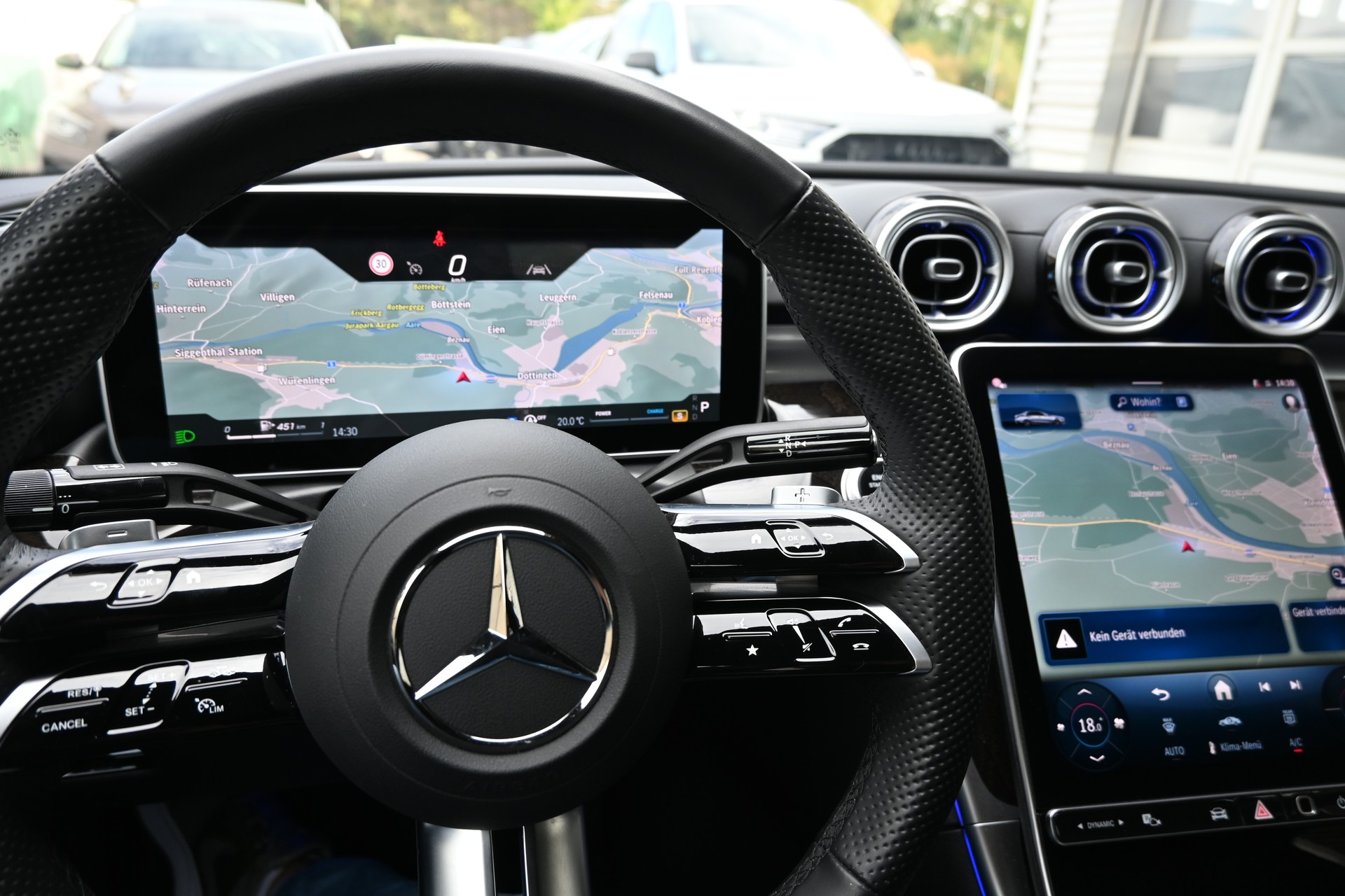 MERCEDES-BENZ C 300 d AMG Line 4 Matic-image-19