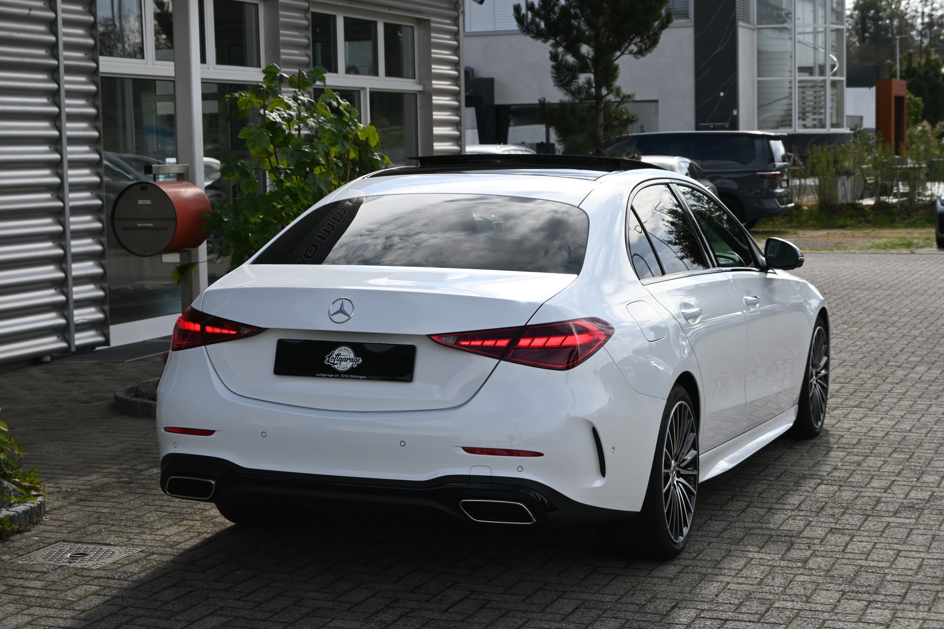 MERCEDES-BENZ C 300 d AMG Line 4 Matic-image-7