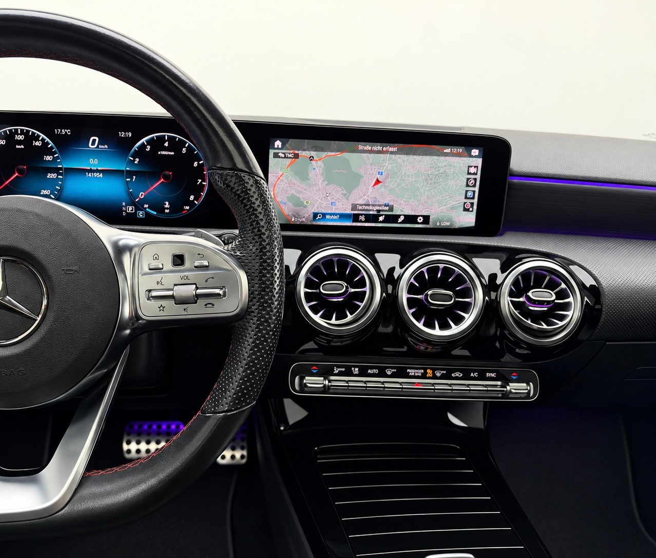 MERCEDES-BENZ A 250 4Matic AMG Line 4Matic 7G-DCT-image-24