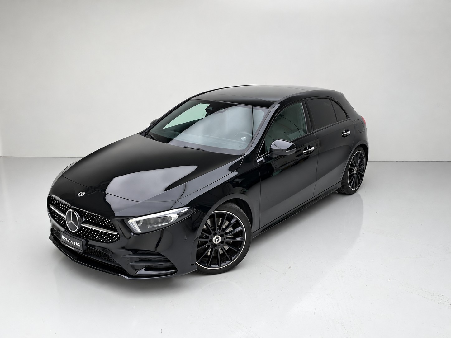 MERCEDES-BENZ A 250 4Matic AMG Line 4Matic 7G-DCT-image-1