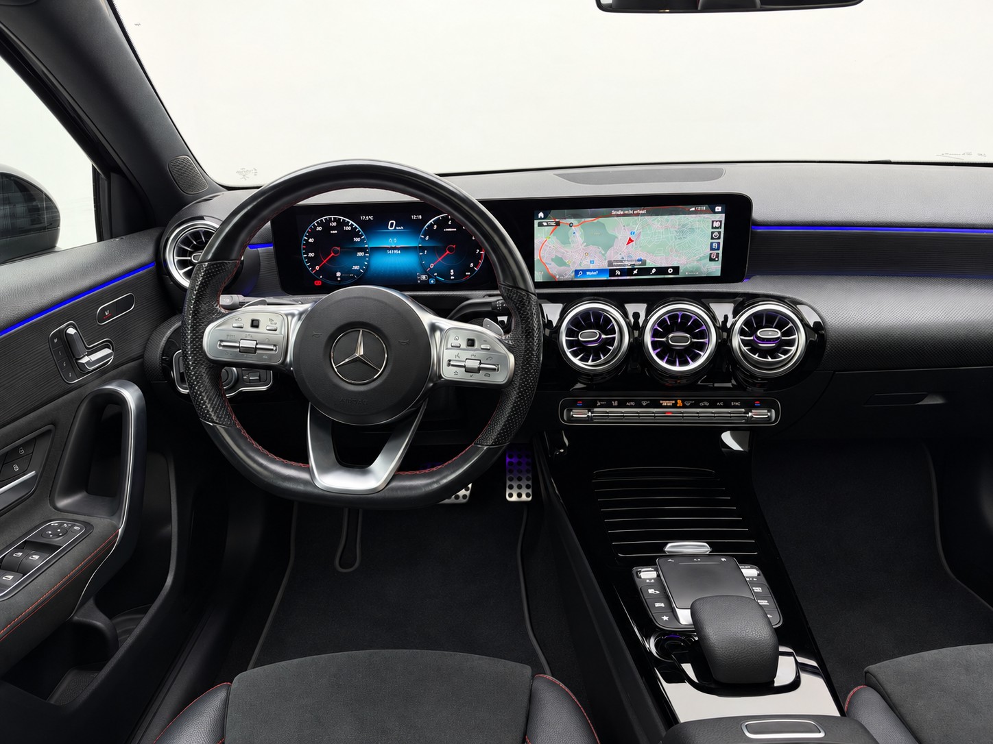 MERCEDES-BENZ A 250 4Matic AMG Line 4Matic 7G-DCT-image-22