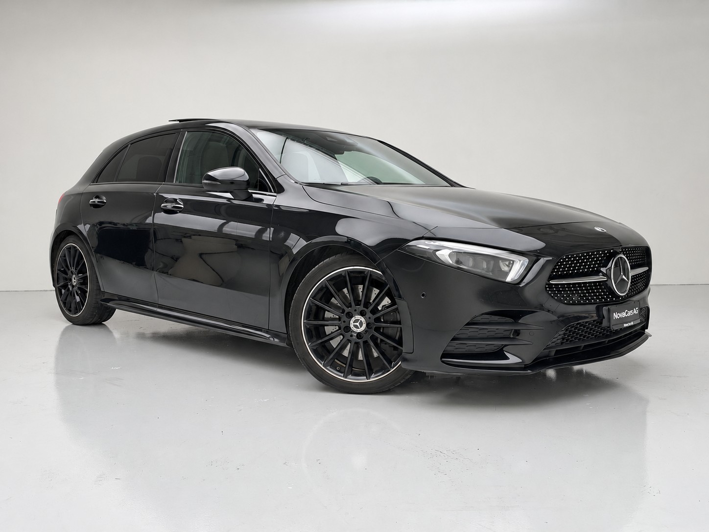 MERCEDES-BENZ A 250 4Matic AMG Line 4Matic 7G-DCT-image-11