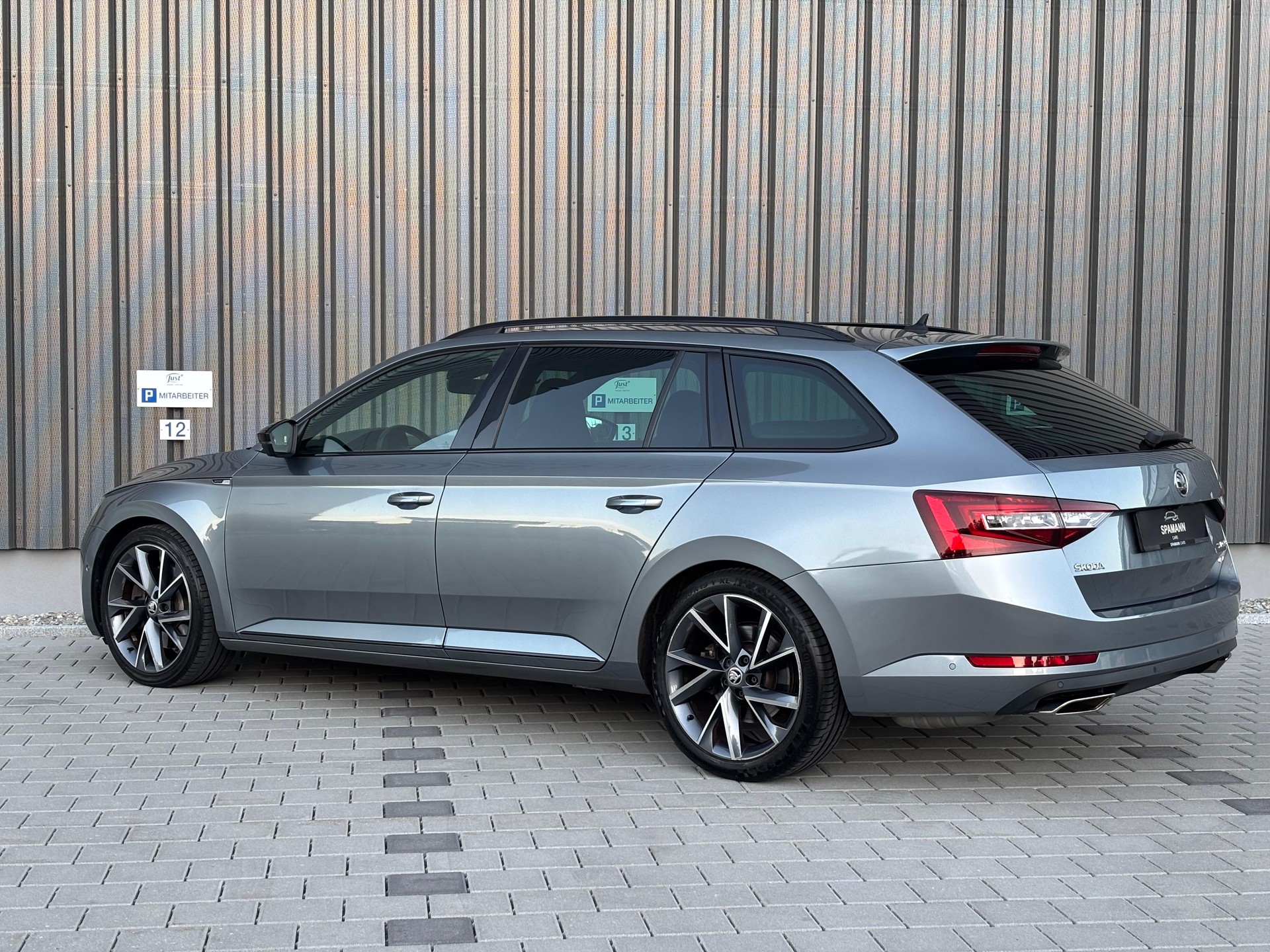 SKODA Superb Combi 2.0 TSI SportLine+ DSG 4x4-image-5