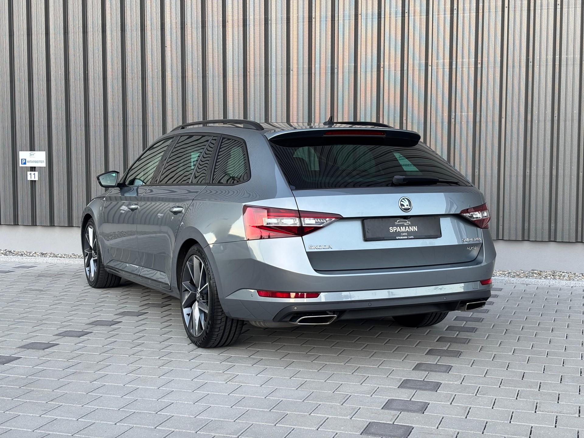 SKODA Superb Combi 2.0 TSI SportLine+ DSG 4x4-image-6