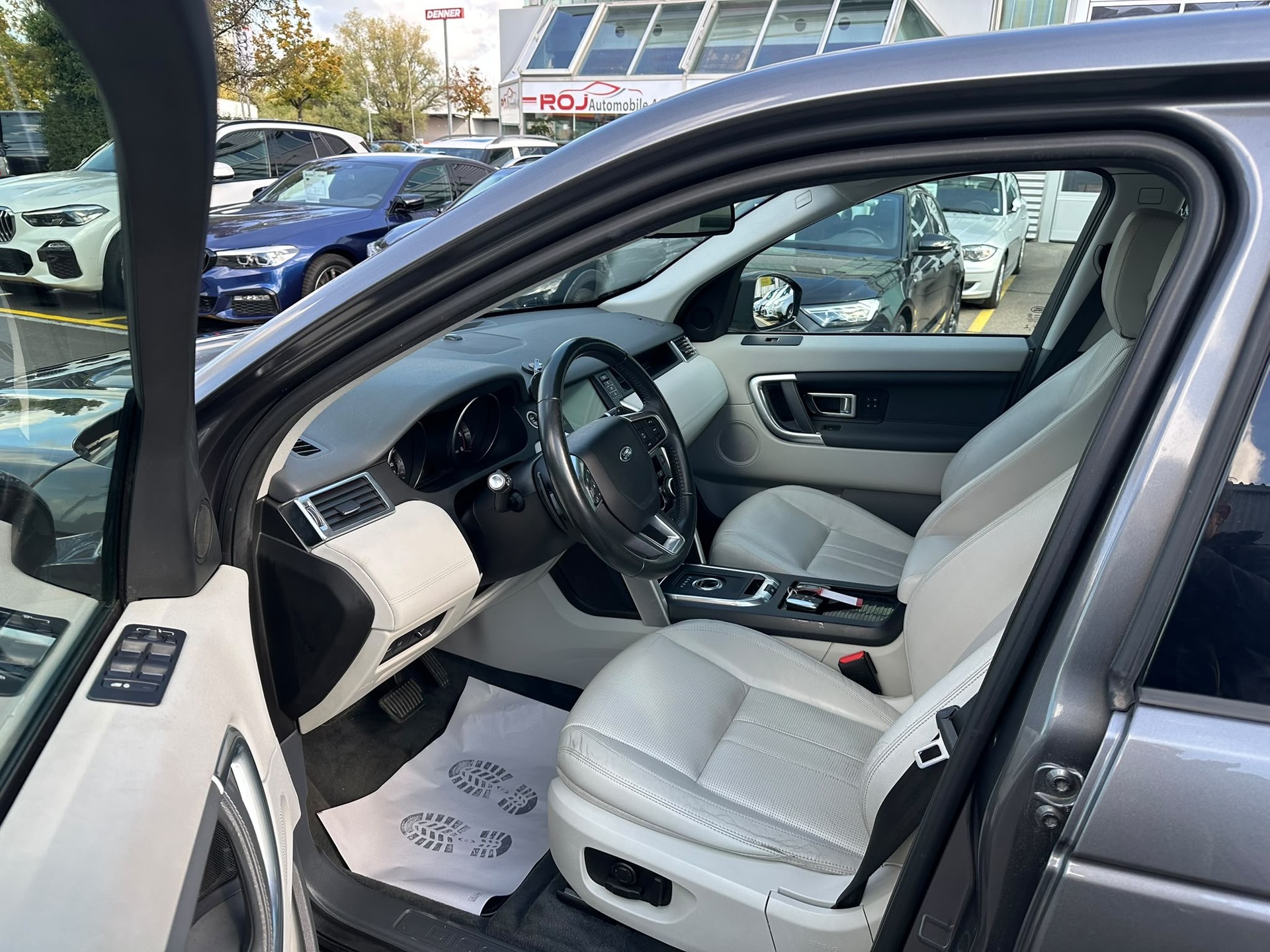 LAND ROVER Discovery Sport 2.0 TD4 HSE Luxury AT9-image-8