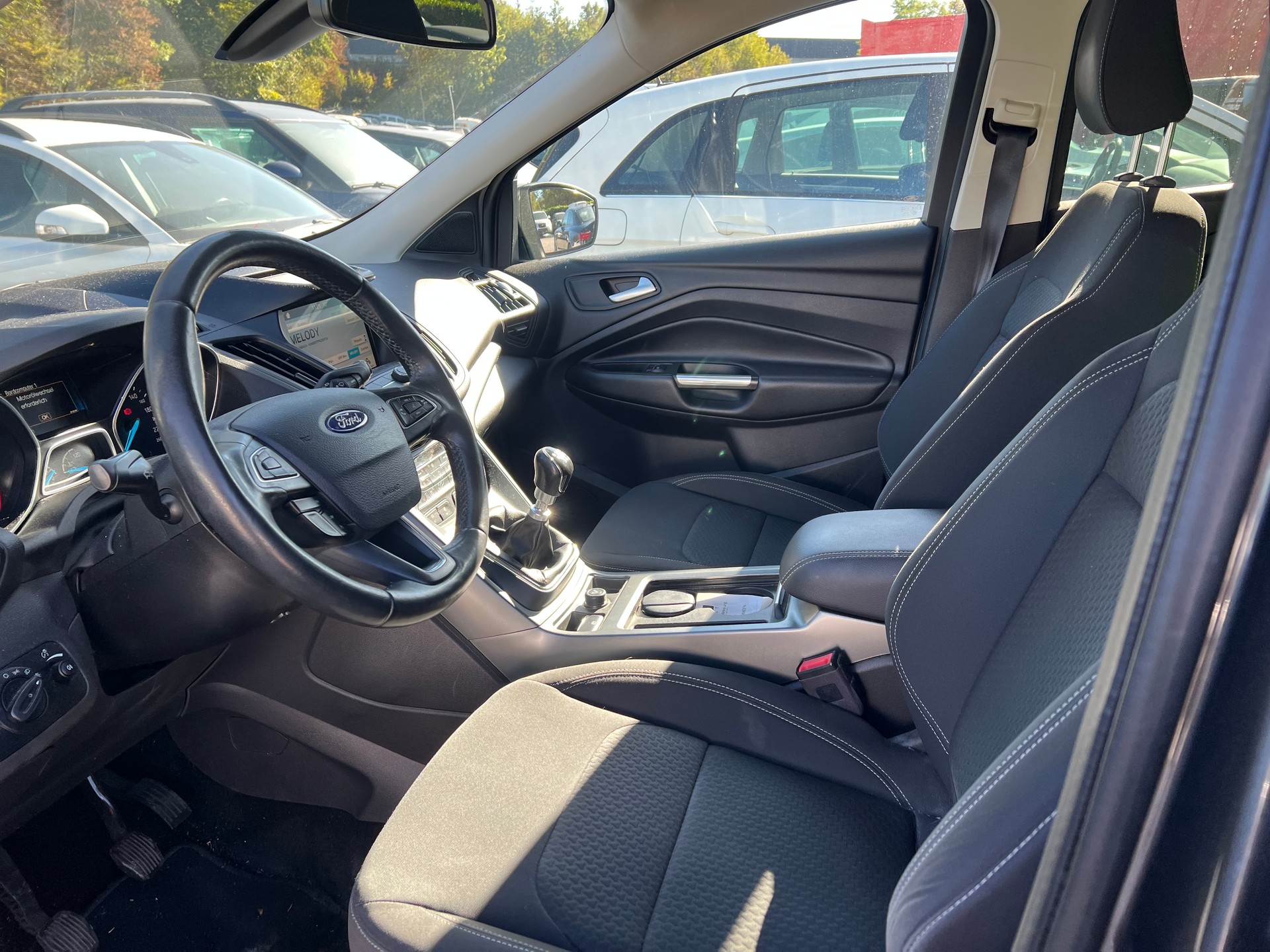 FORD Kuga 2.0 TDCi ST Line High 4WD-image-6