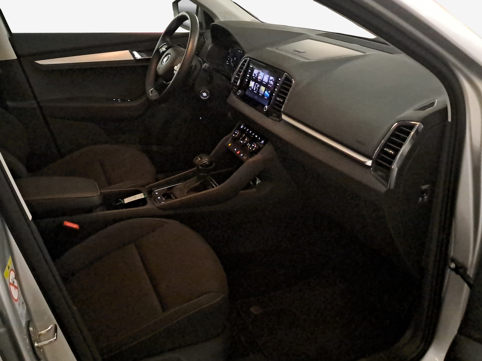 SKODA Karoq 1.5 TSI Ambition DSG-image-13