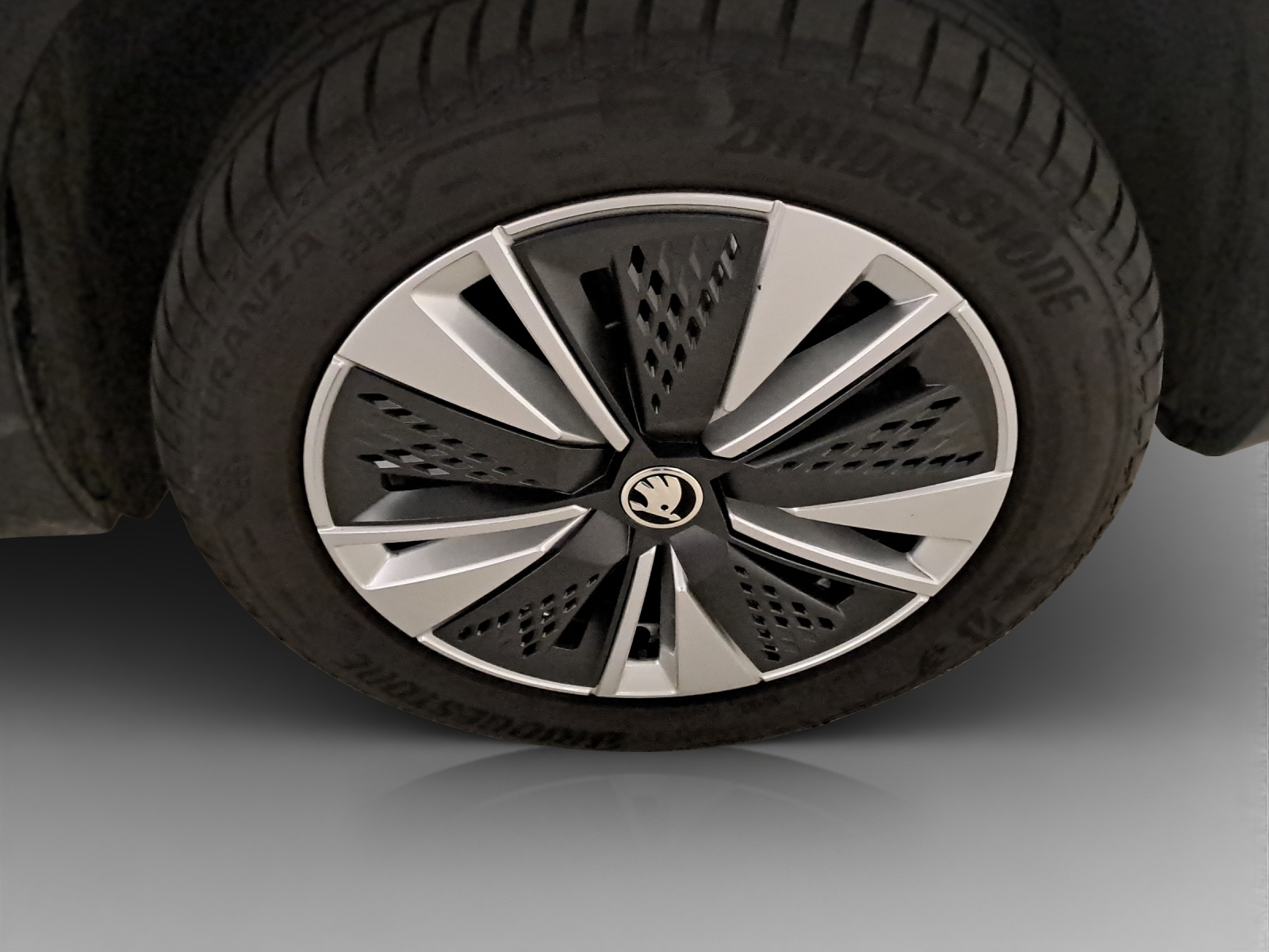 SKODA Karoq 1.5 TSI Ambition DSG-image-14