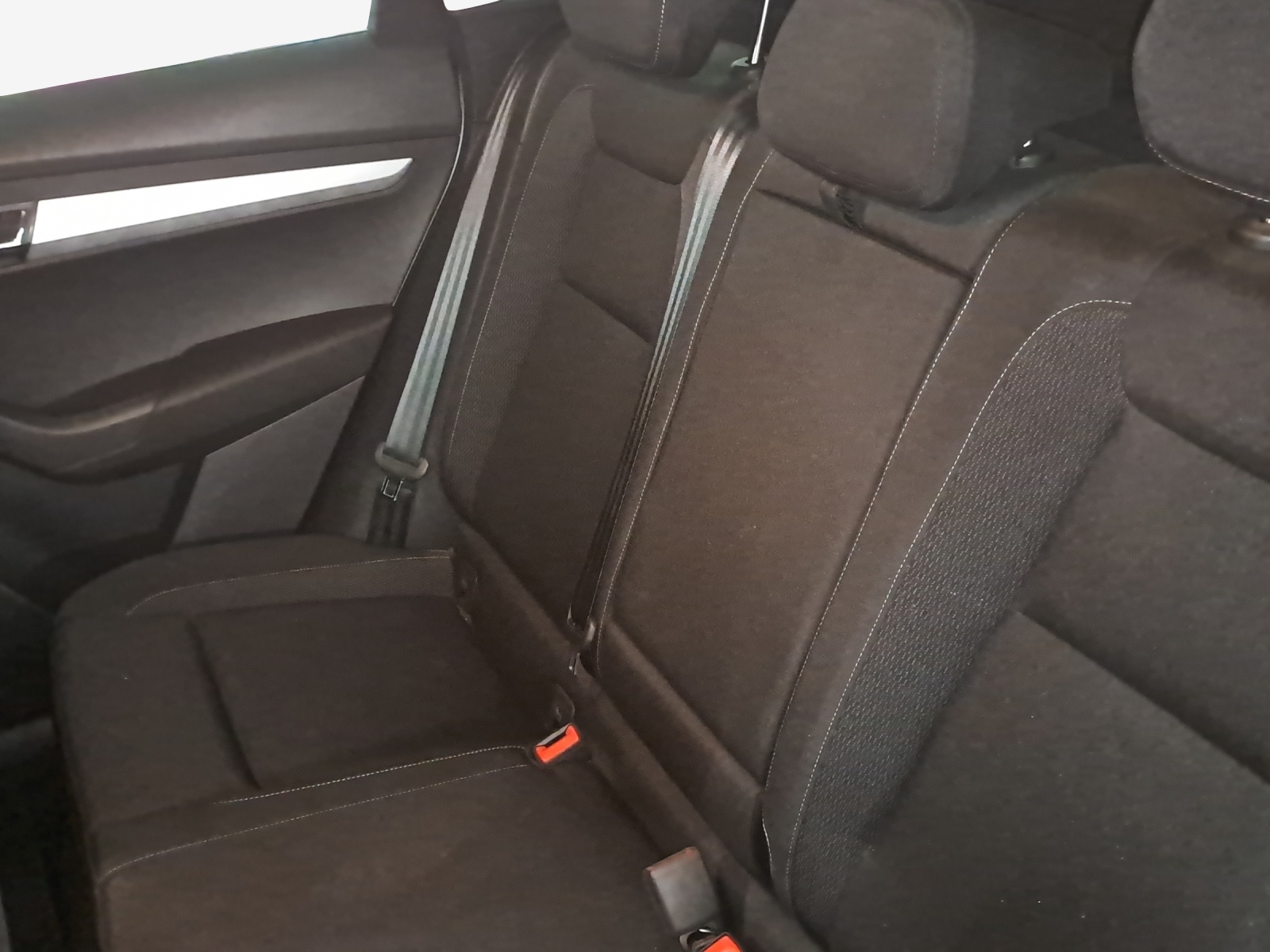 SKODA Karoq 1.5 TSI Ambition DSG-image-11
