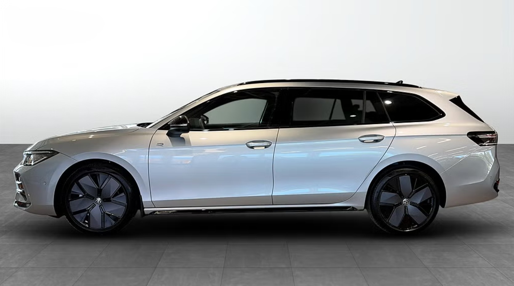 VW Passat Variant 2.0 TDI evo R-Line 4 Motion DSG-image-1