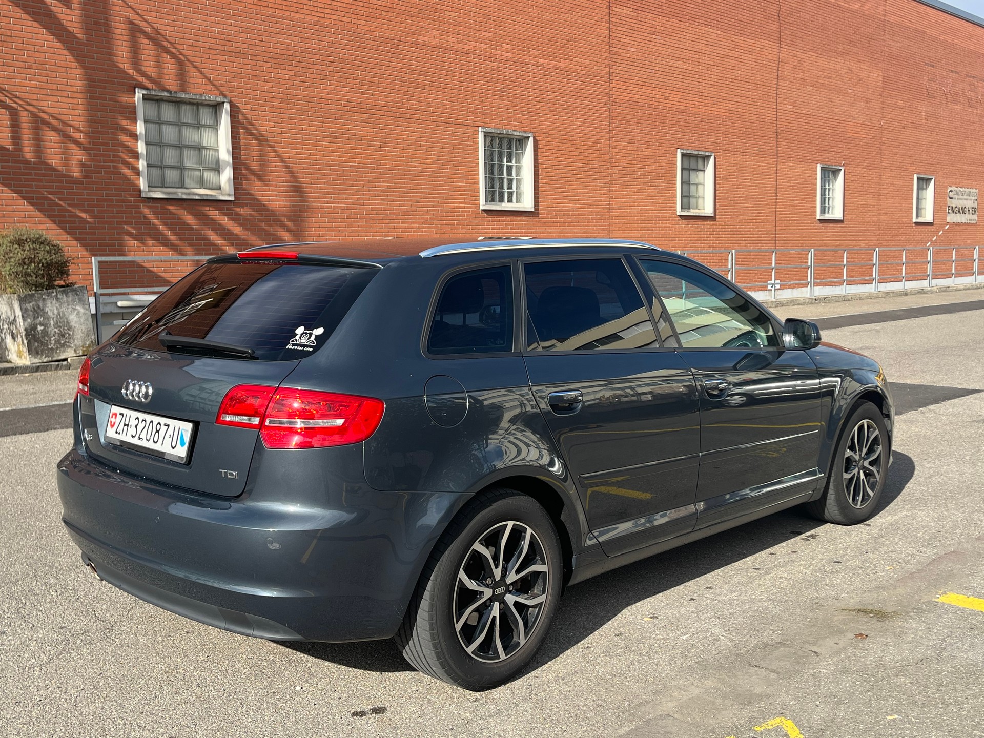 AUDI A3 Sportback 2.0 TDI Ambition-image-7