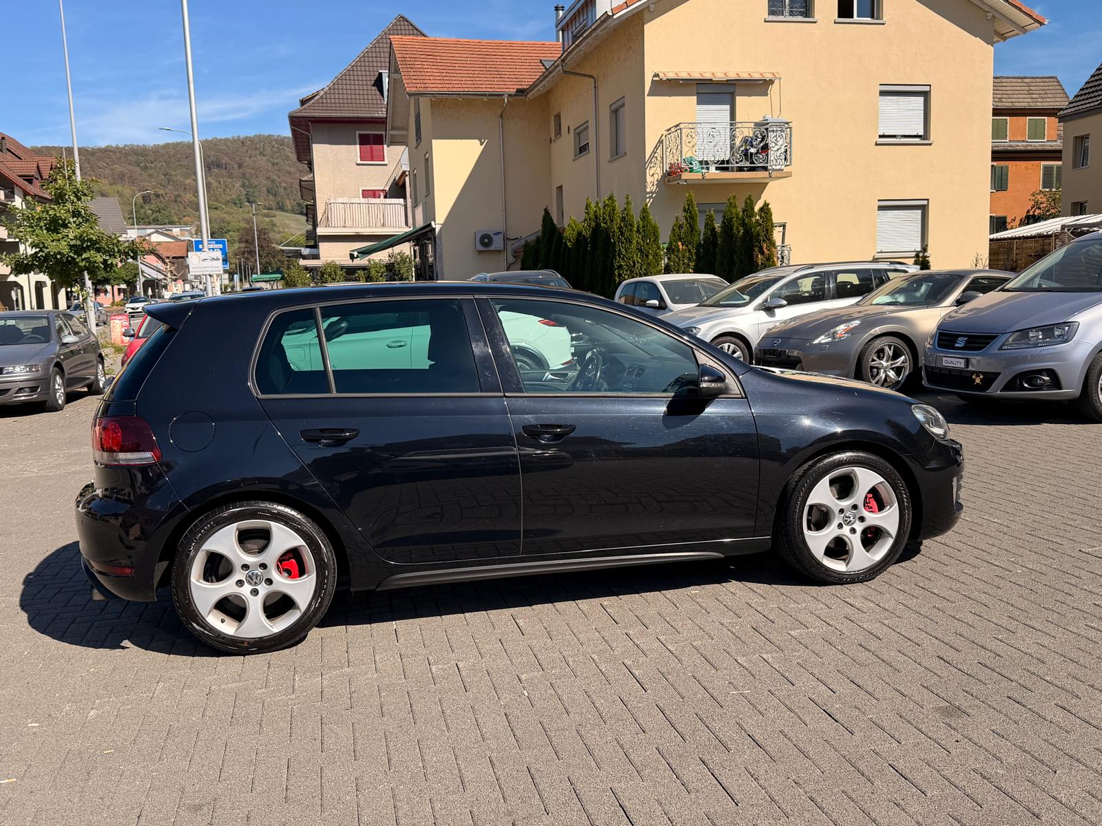 VW Golf 2.0 TSI GTI Team DSG-image-3