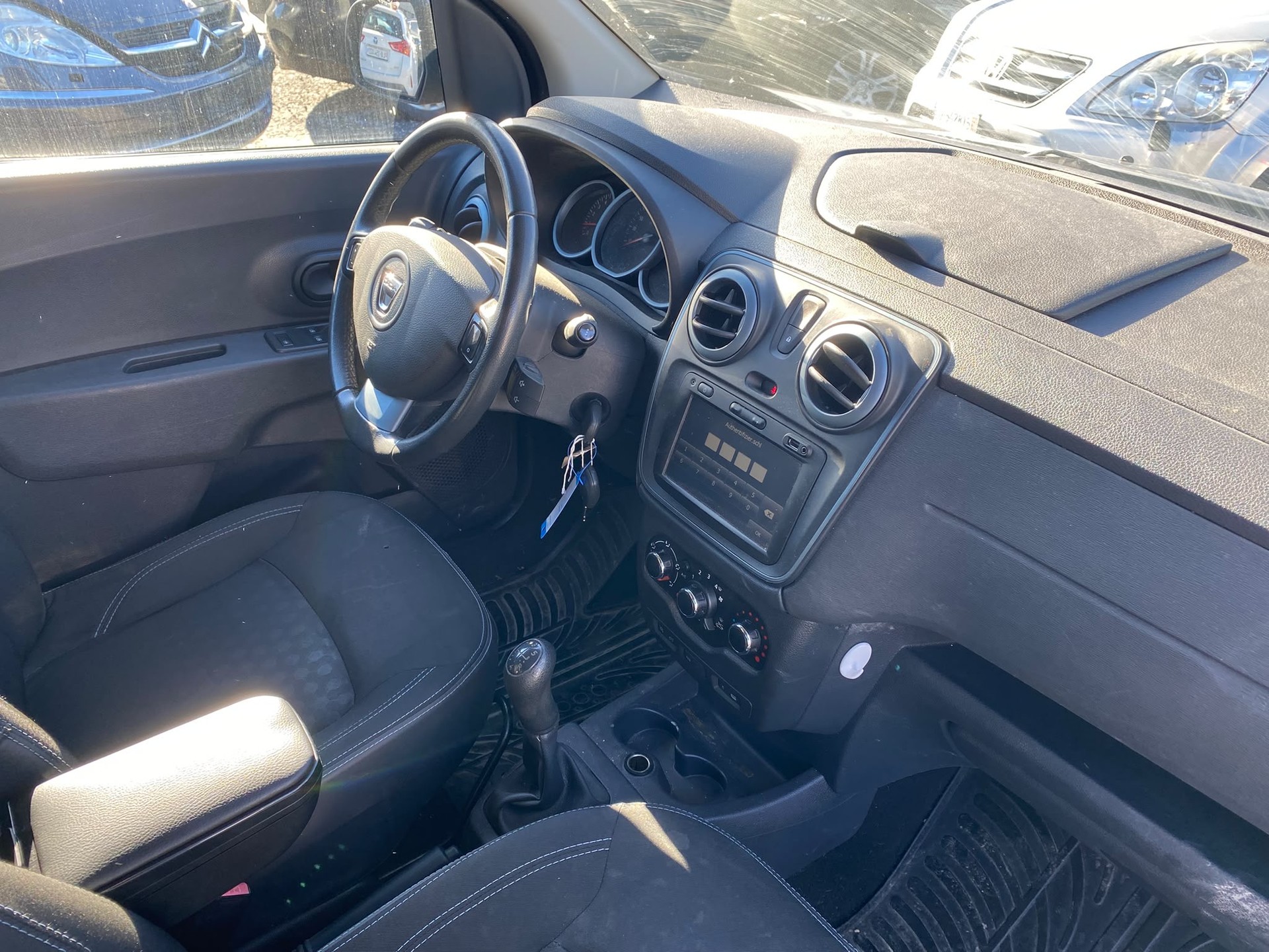 DACIA Lodgy 1.2 Turbo Ambiance 5PL-image-7