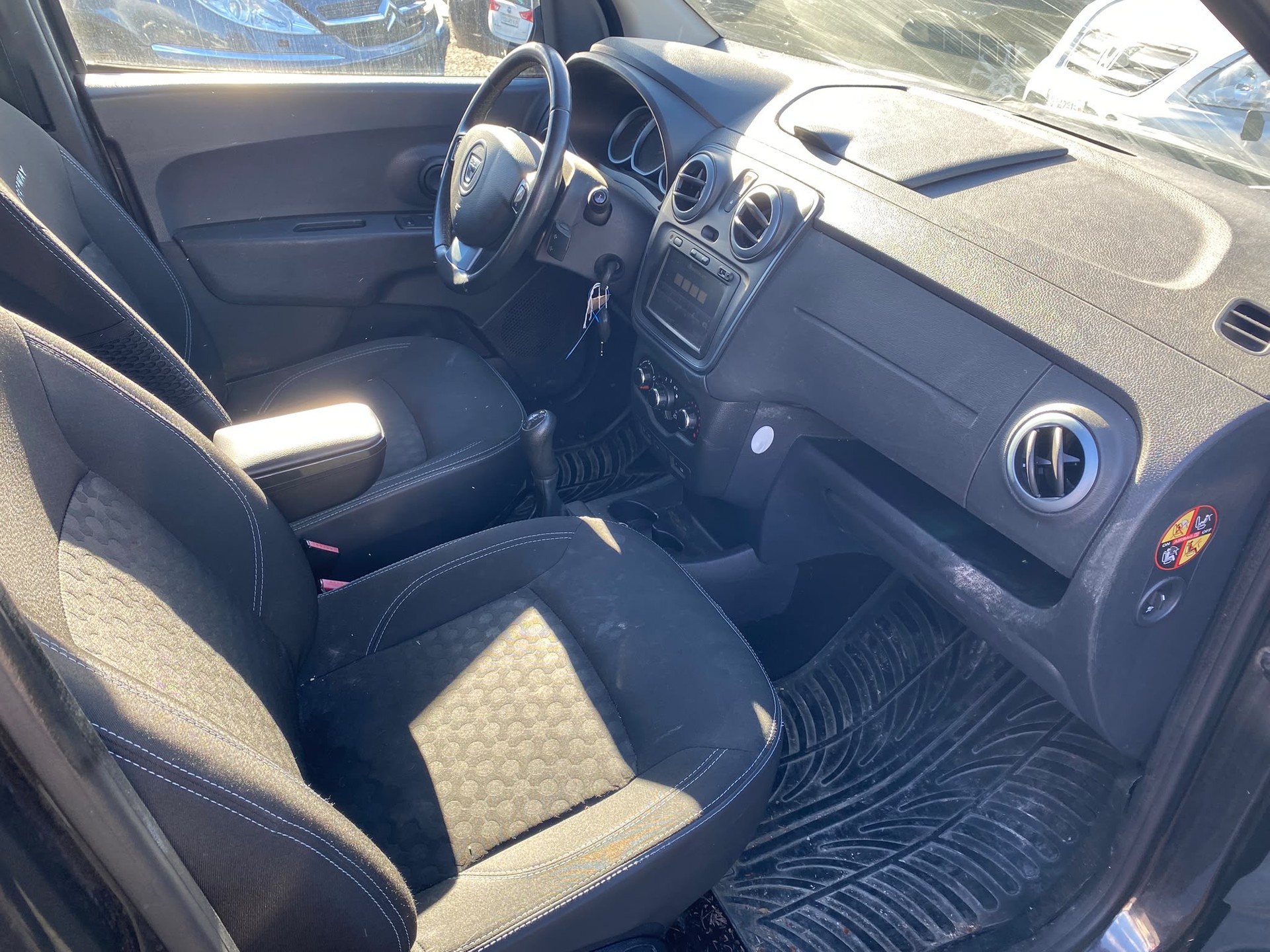 DACIA Lodgy 1.2 Turbo Ambiance 5PL-image-8