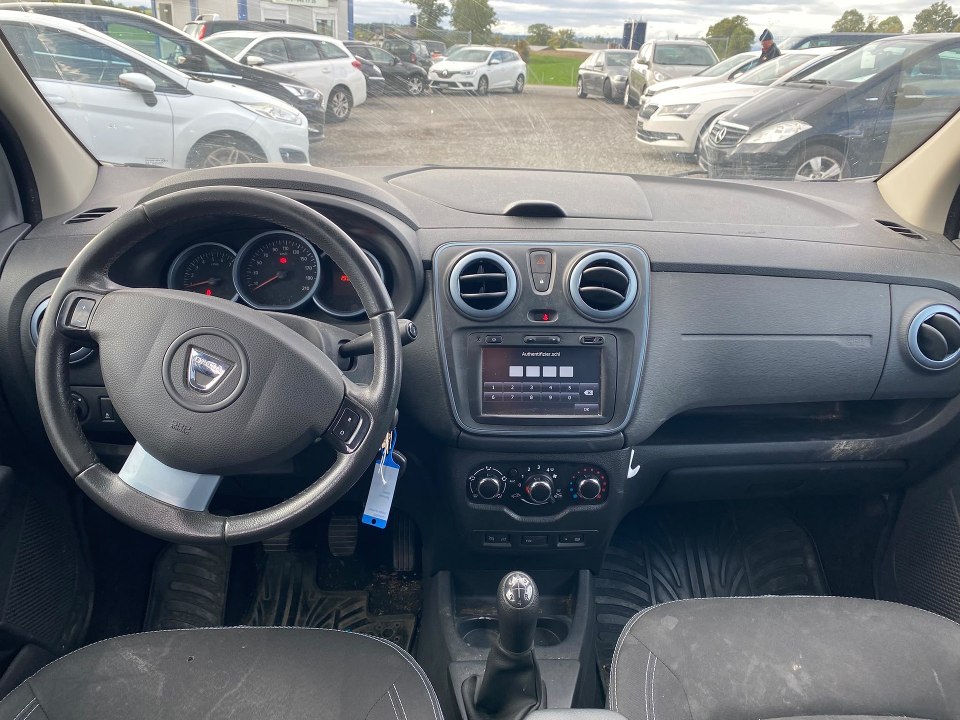 DACIA Lodgy 1.2 Turbo Ambiance 5PL-image-12