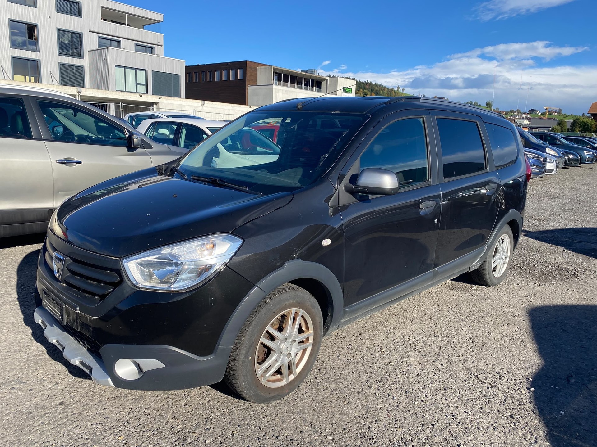 DACIA Lodgy 1.2 Turbo Ambiance 5PL-image-1