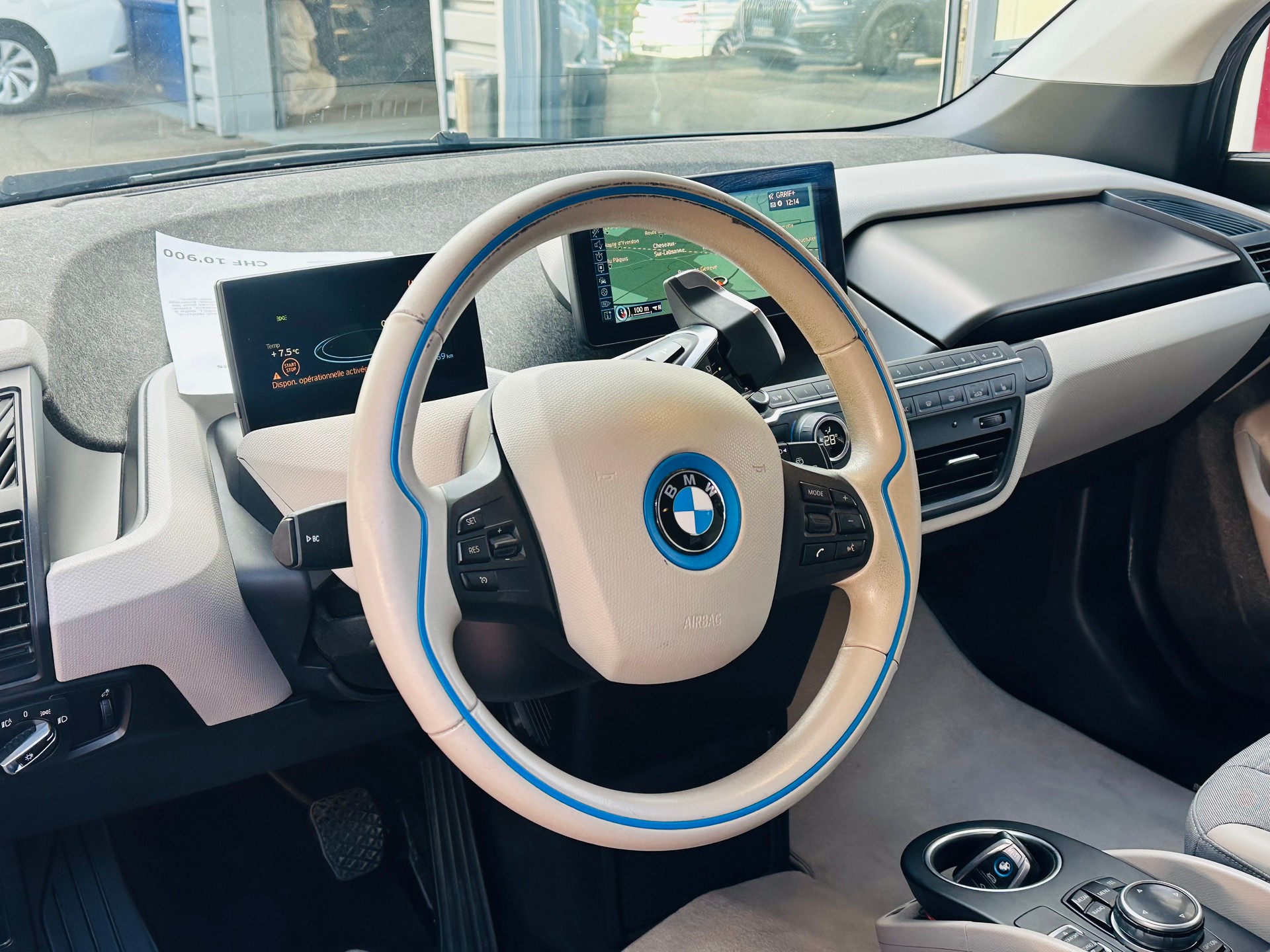 BMW i3 (60Ah)-image-11
