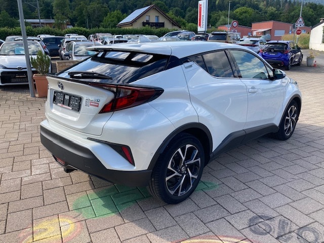 TOYOTA C-HR 1.8 HSD CVT Trend-image-3