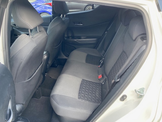 TOYOTA C-HR 1.8 HSD CVT Trend-image-8