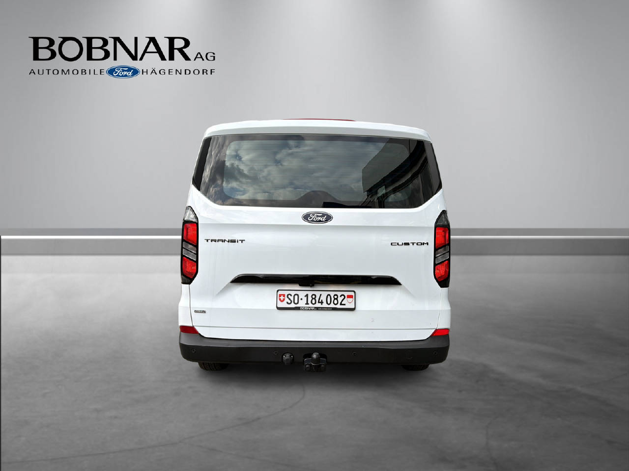 FORD Transit Custom Van 320 L2 2.5 Duratec 233 Trend PHEV-image-8