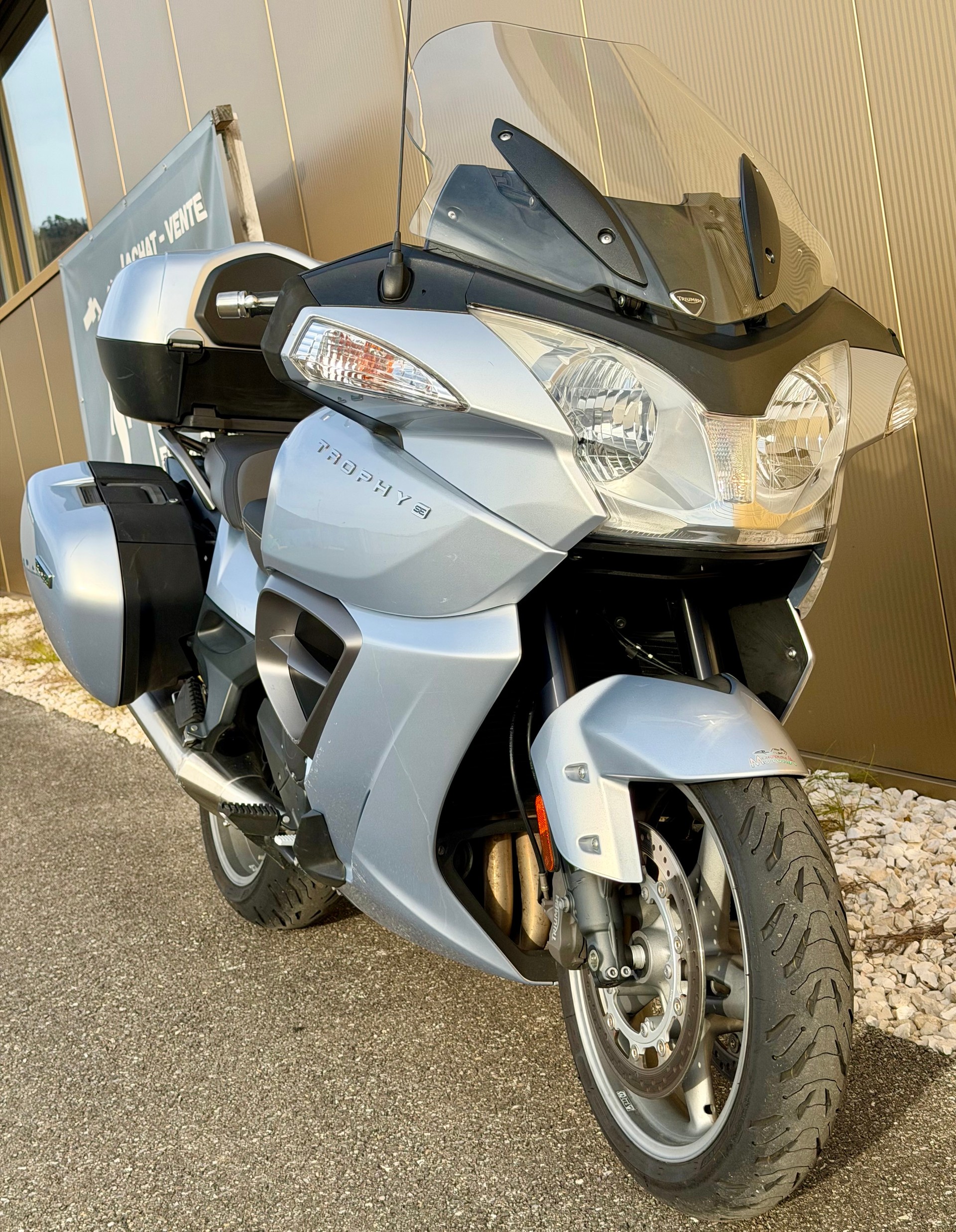 TRIUMPH Trophy 1200 SE ABS-showroom-element-2