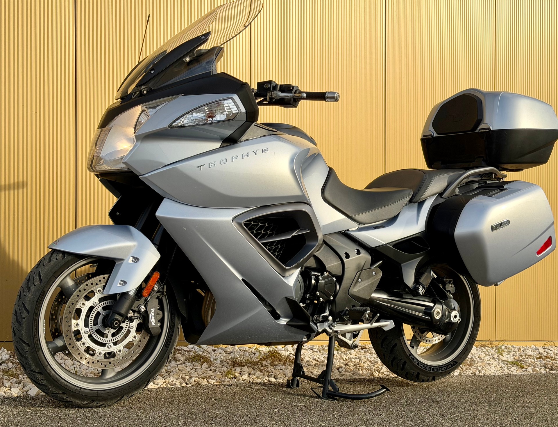 TRIUMPH Trophy 1200 SE ABS-image-9