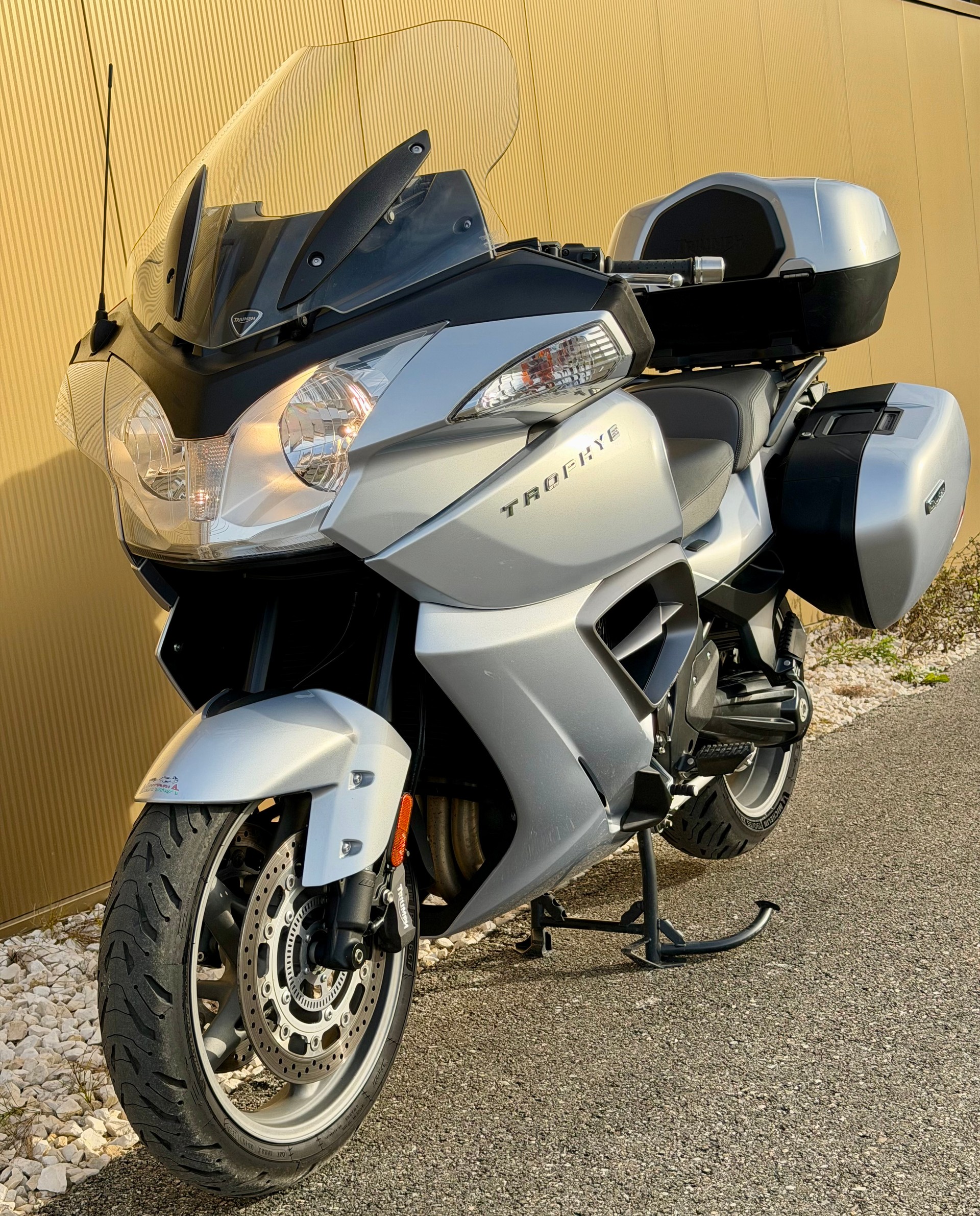 TRIUMPH Trophy 1200 SE ABS-image-7