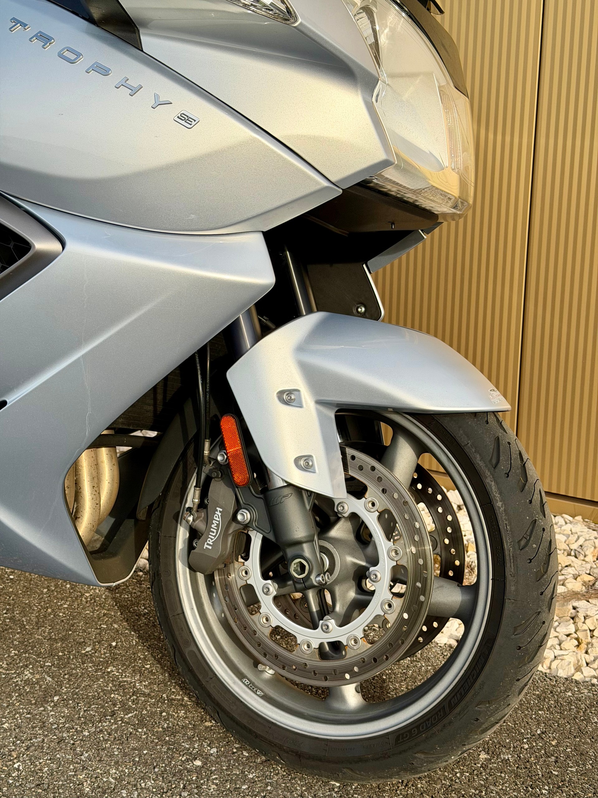 TRIUMPH Trophy 1200 SE ABS-showroom-element-1