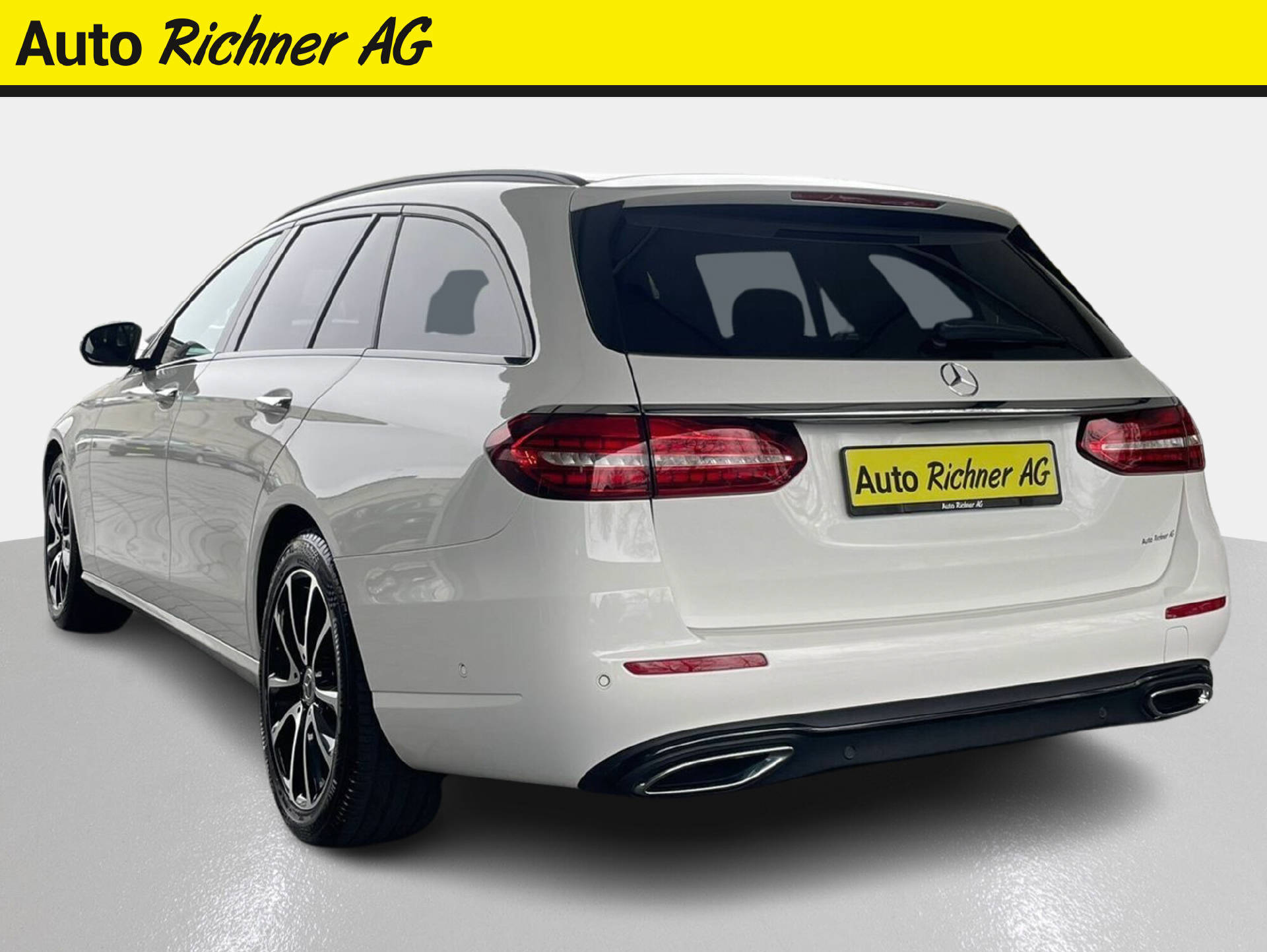 MERCEDES-BENZ E 220 d Avantgarde 4matic Kombi-image-4