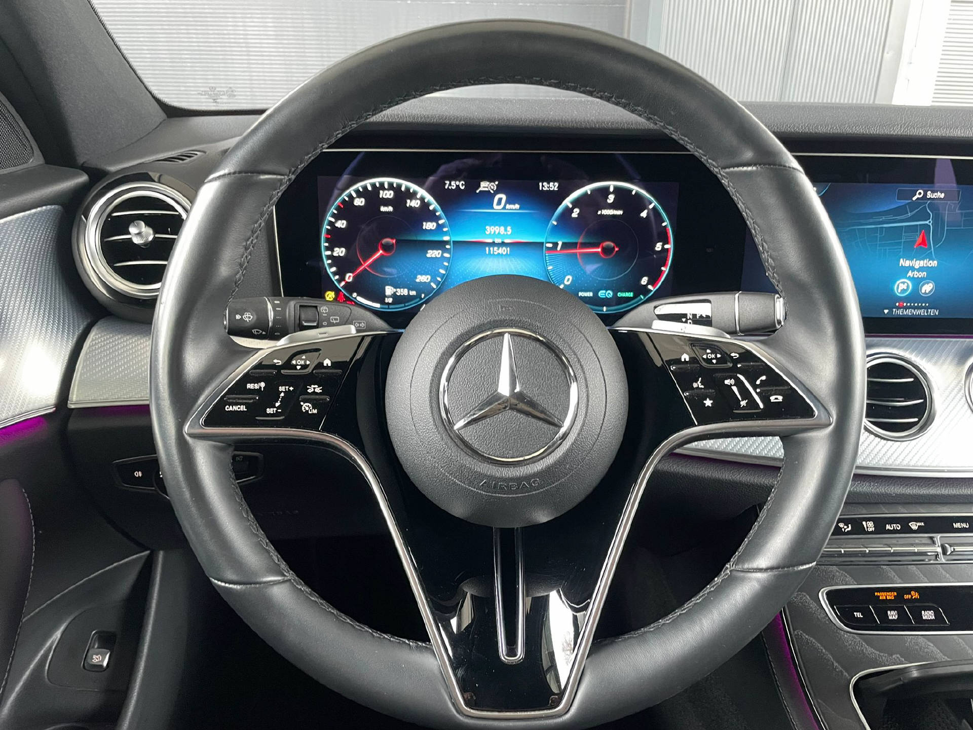 MERCEDES-BENZ E 220 d Avantgarde 4matic Kombi-image-7