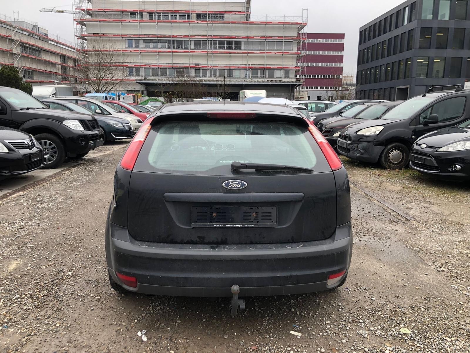 FORD Focus 2.0i Trend-image-12