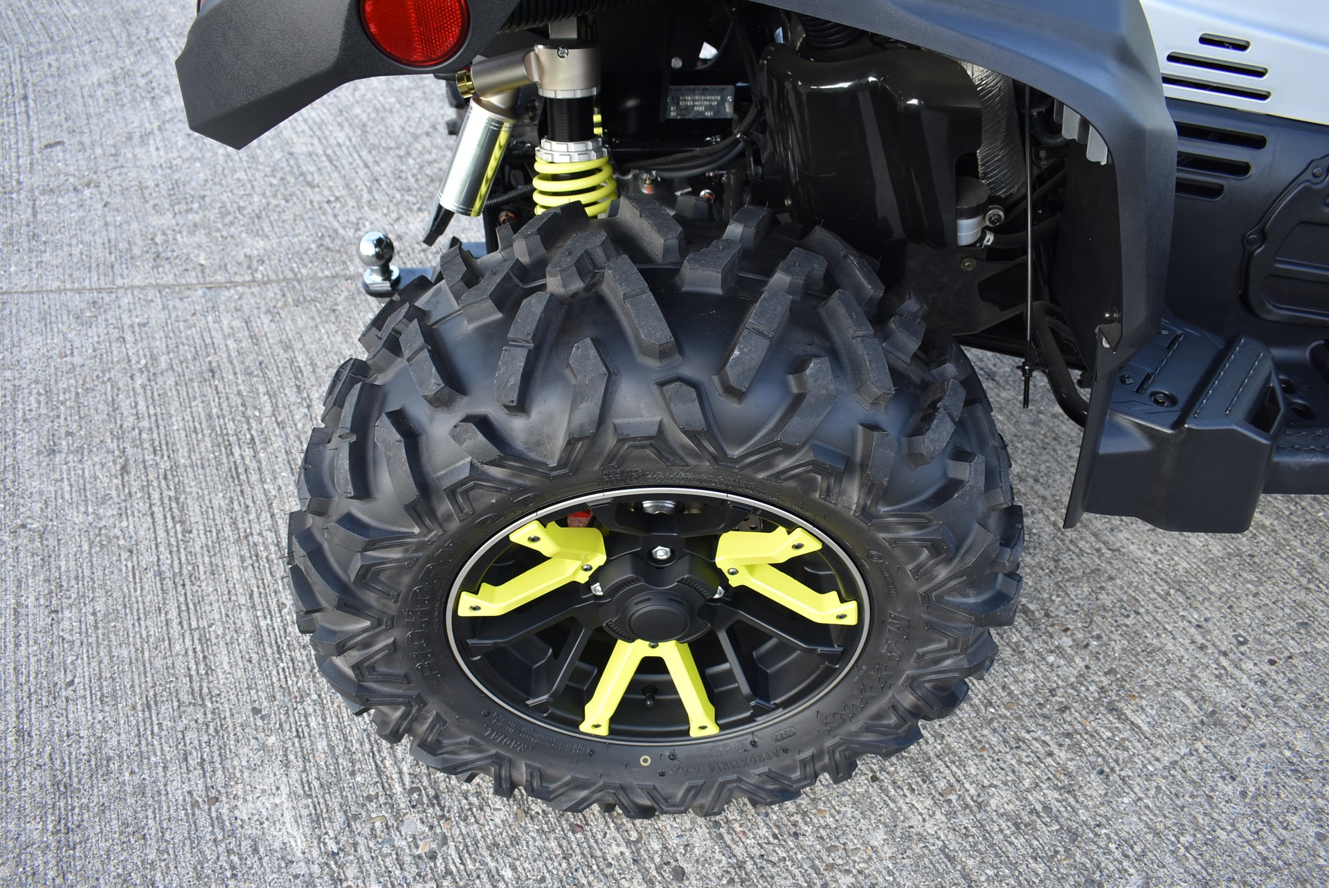 TGB Blade 1000 EFI LT Touring 4x4-image-8