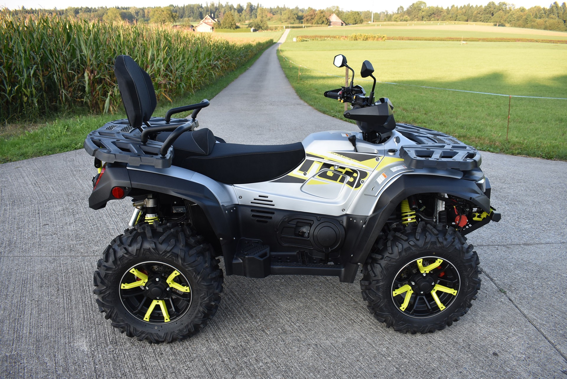 TGB Blade 1000 EFI LT Touring 4x4-image-7