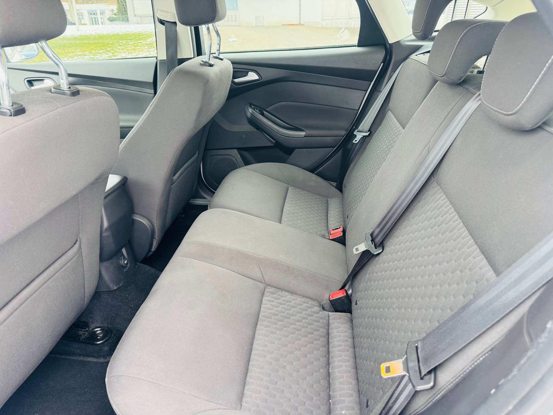 FORD Focus 1.0 SCTi Winner Motor nagelt/klappert, fährt ganz normal, keine Motorlampe-image-5