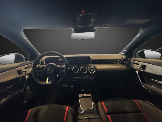 MERCEDES-BENZ A AMG 35 4Matic 8G-DCT-image-7