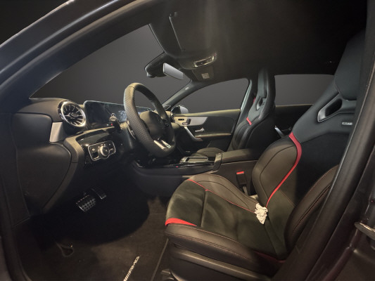 MERCEDES-BENZ A AMG 35 4Matic 8G-DCT-image-8