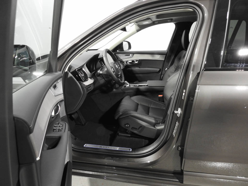 VOLVO XC90 2.0 T8 TE Ultra Dark eAWD-image-10