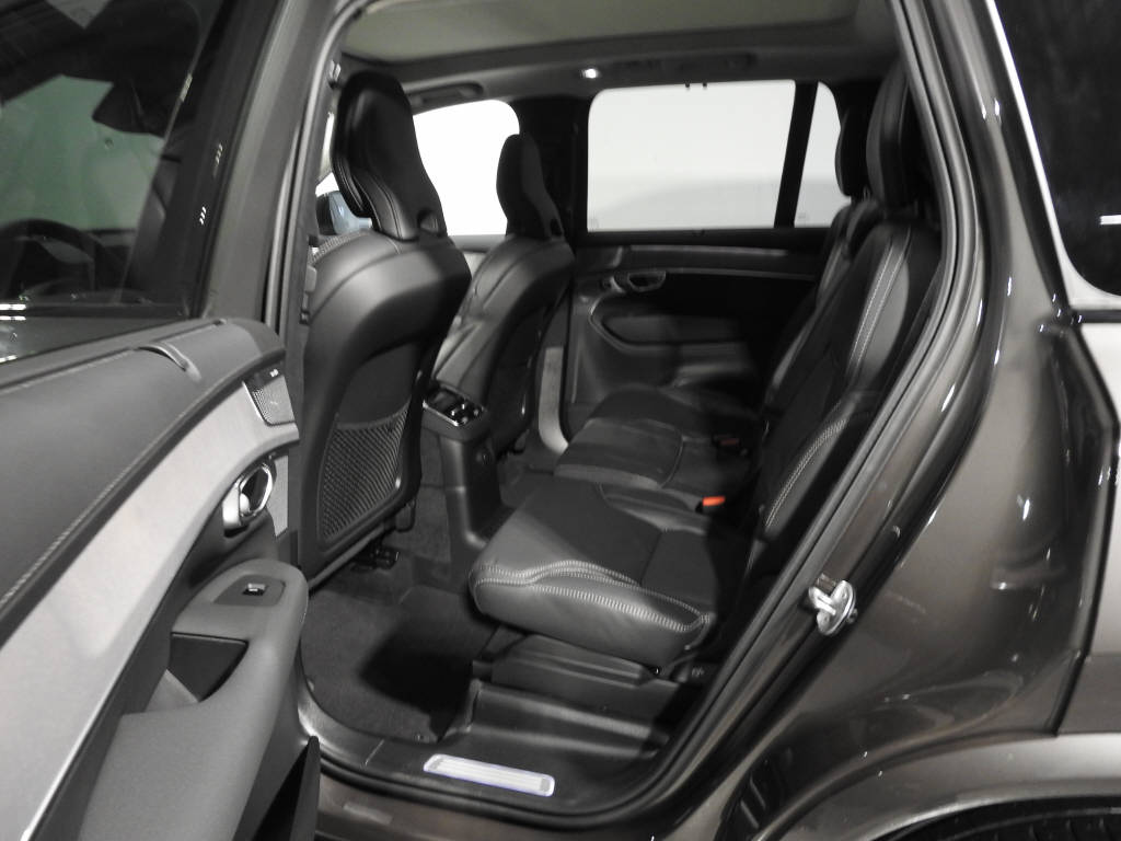 VOLVO XC90 2.0 T8 TE Ultra Dark eAWD-image-12