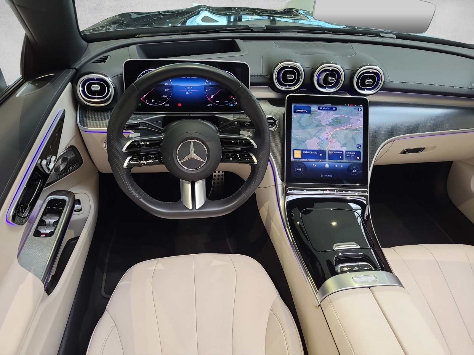 MERCEDES-BENZ CLE 200 Cabrio-image-9