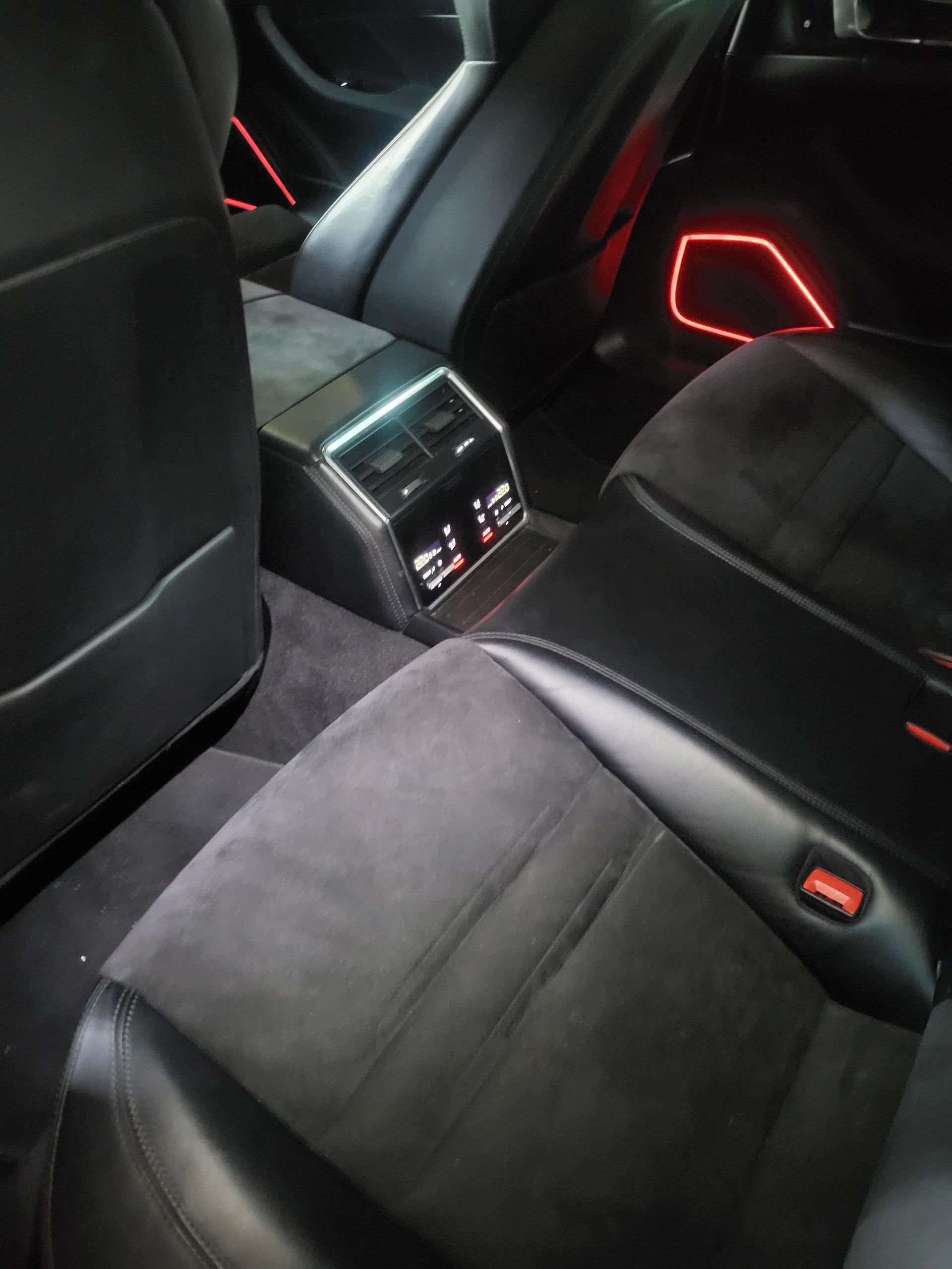 PORSCHE Panamera GTS Sport Turismo PDK-image-8