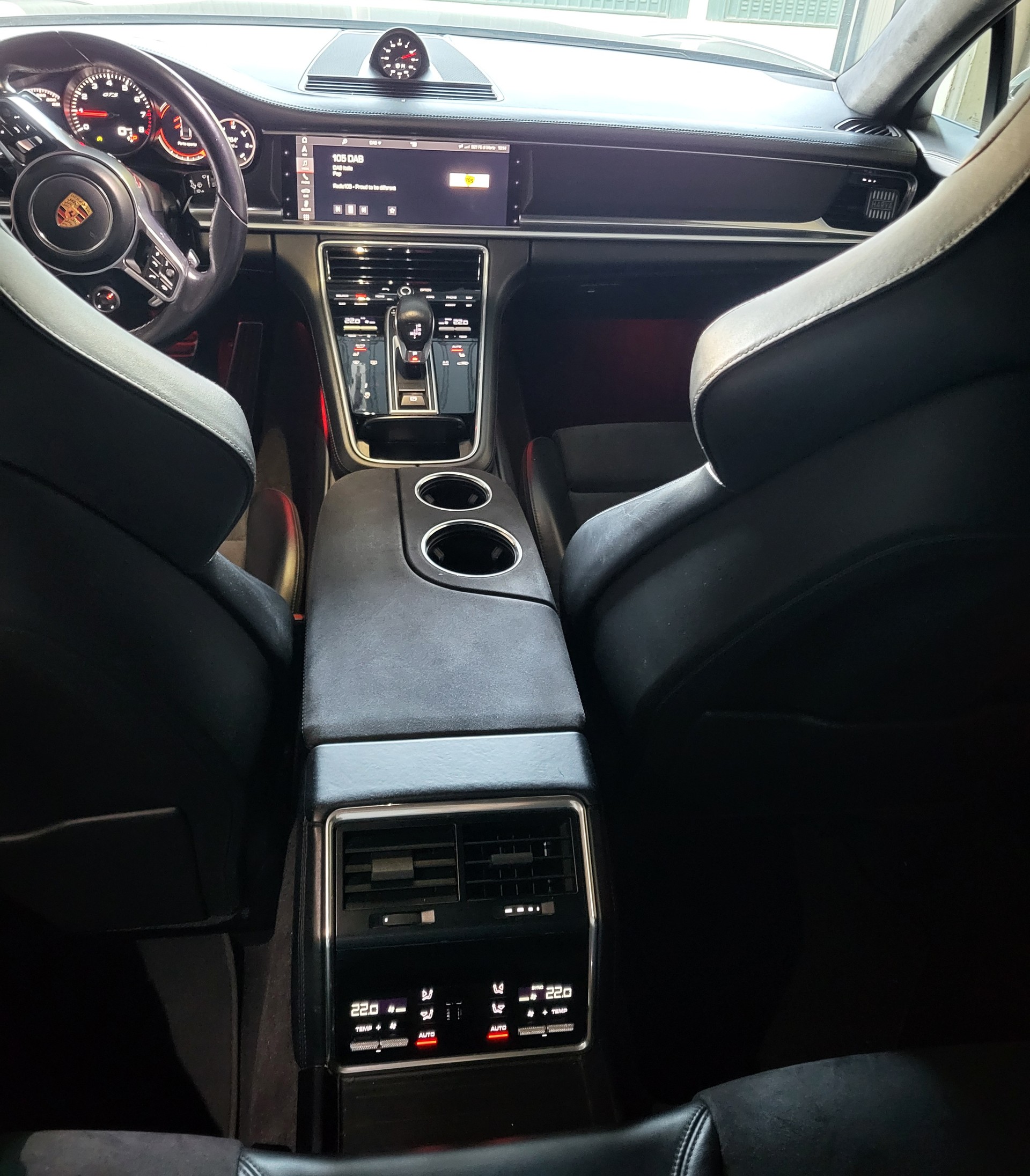 PORSCHE Panamera GTS PDK-image-9