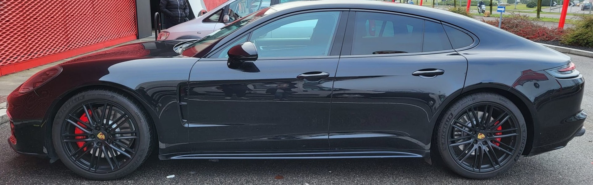 PORSCHE Panamera GTS Sport Turismo PDK-image-2