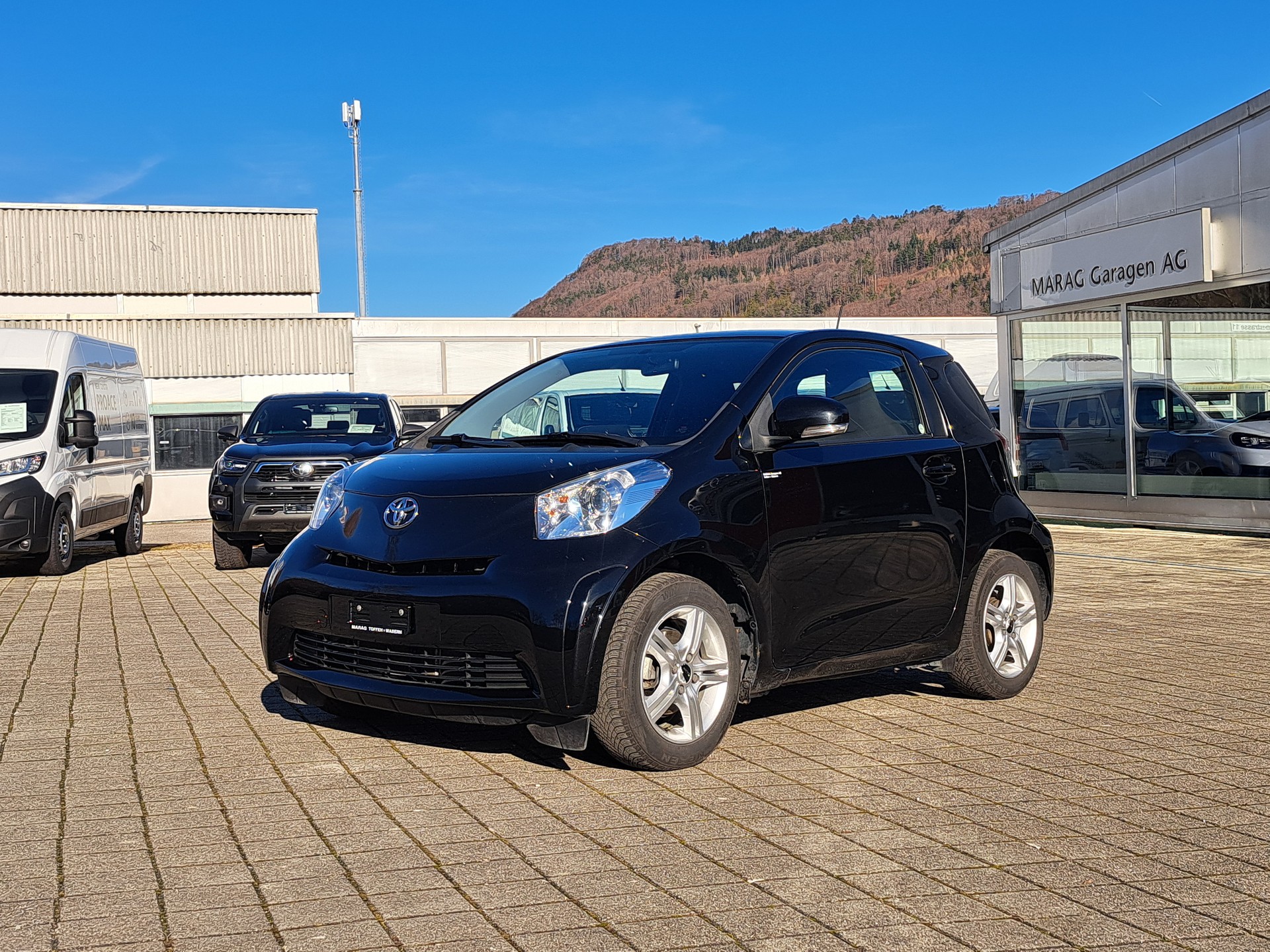 TOYOTA iQ2 1.0 VVT-i Multidrive-image-0