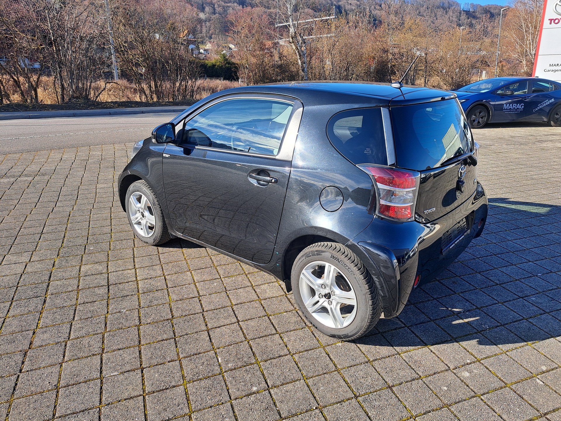 TOYOTA iQ2 1.0 VVT-i Multidrive-image-9