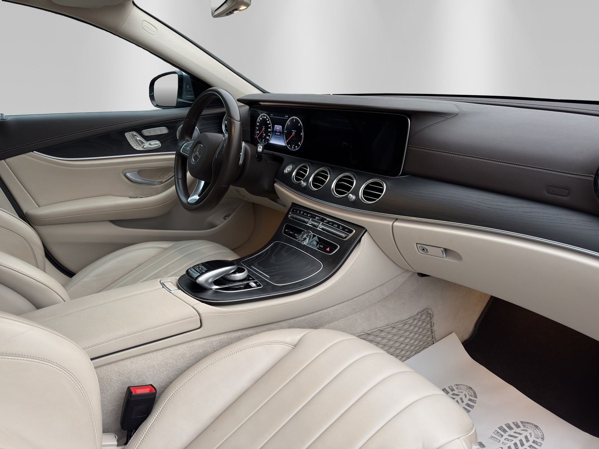 MERCEDES-BENZ E 350 d Exclusive 9G-Tronic-image-16