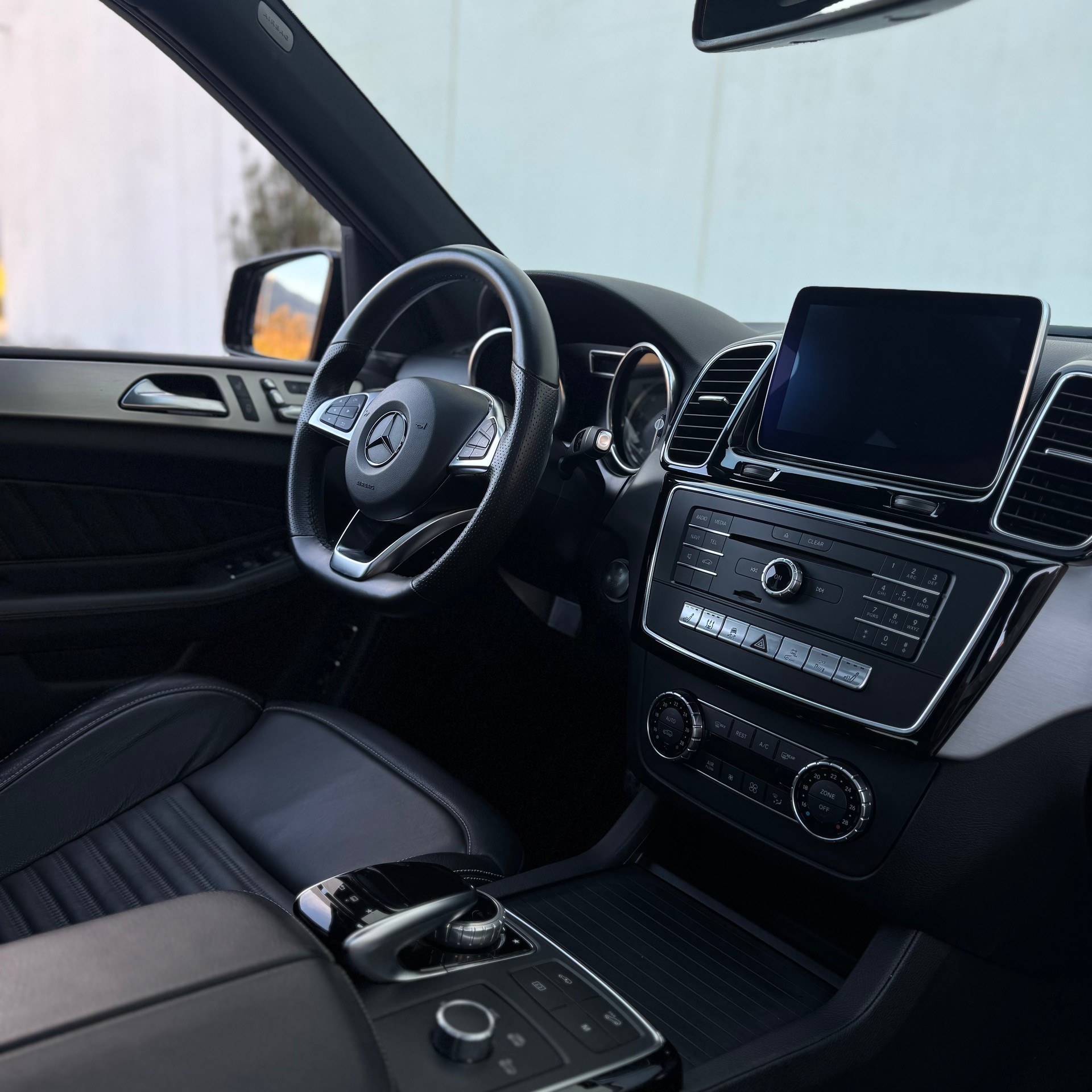 MERCEDES-BENZ GLE 500 e 4Matic 7G-Tronic-image-4