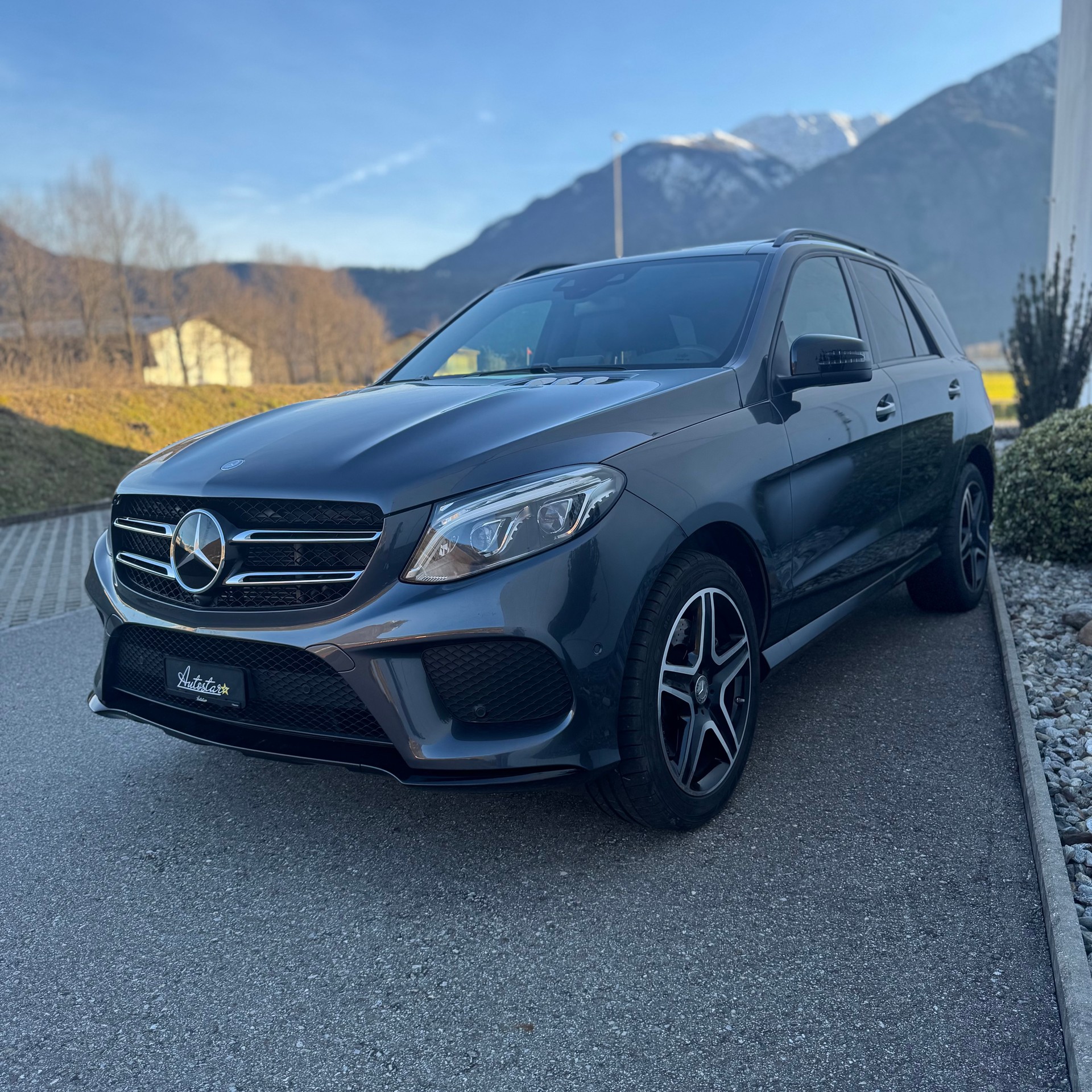 MERCEDES-BENZ GLE 500 e 4Matic 7G-Tronic-image-2