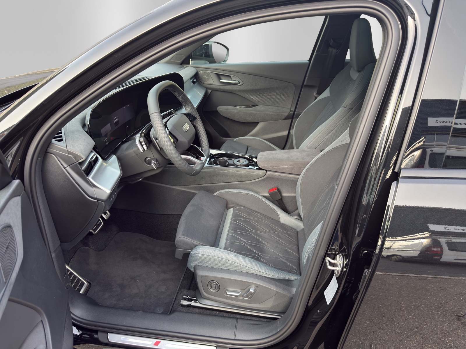 AUDI Q3 SUV TFSI quattro 150 kW S tronic-image-8